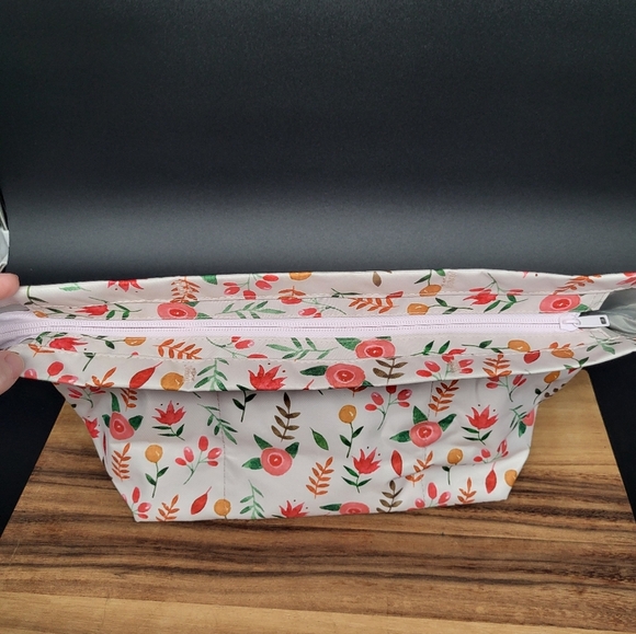 2 Floral Print Tote Bag Organizers, Lots of Storage Space! Never Used, Like New - Picture 4 of 10
